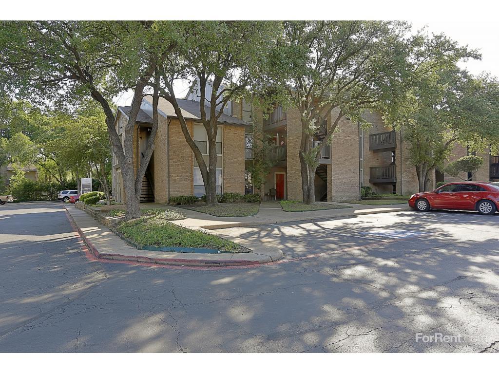 Highlands Creek Apartments, Dallas TX Walk Score