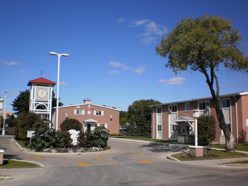 10611137 Taylor Ave., Winnipeg MB Walk Score