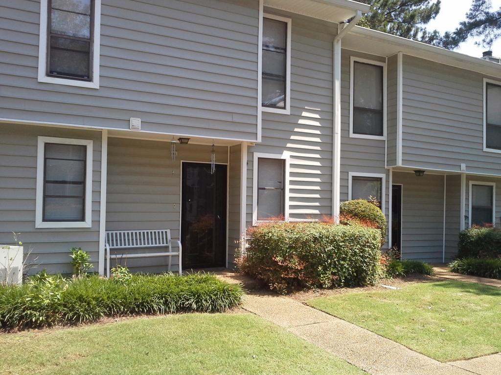 Poplar Place Townhomes Apartments, Memphis TN Walk Score