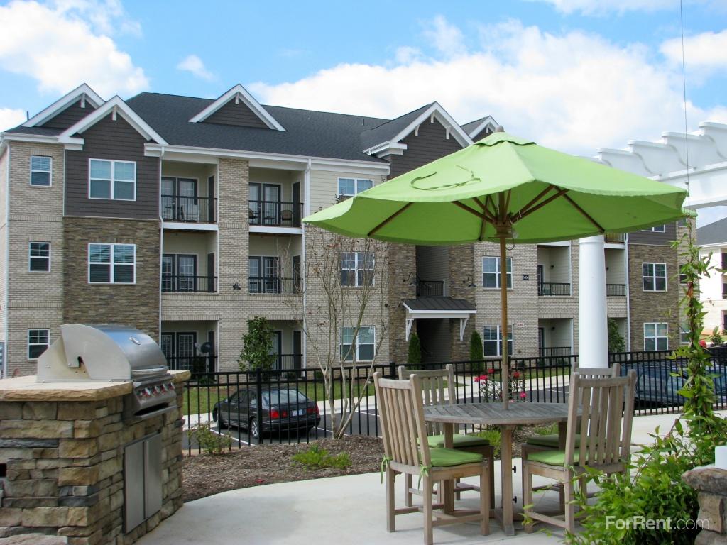 New Garden Square Apartments Greensboro New Garden Square Apartments Greensboro
