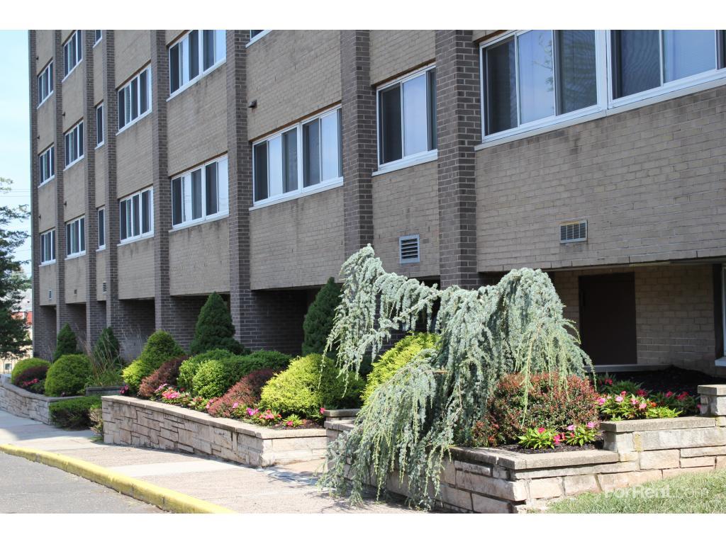 Victoria Towers Apartments, Meriden CT Walk Score