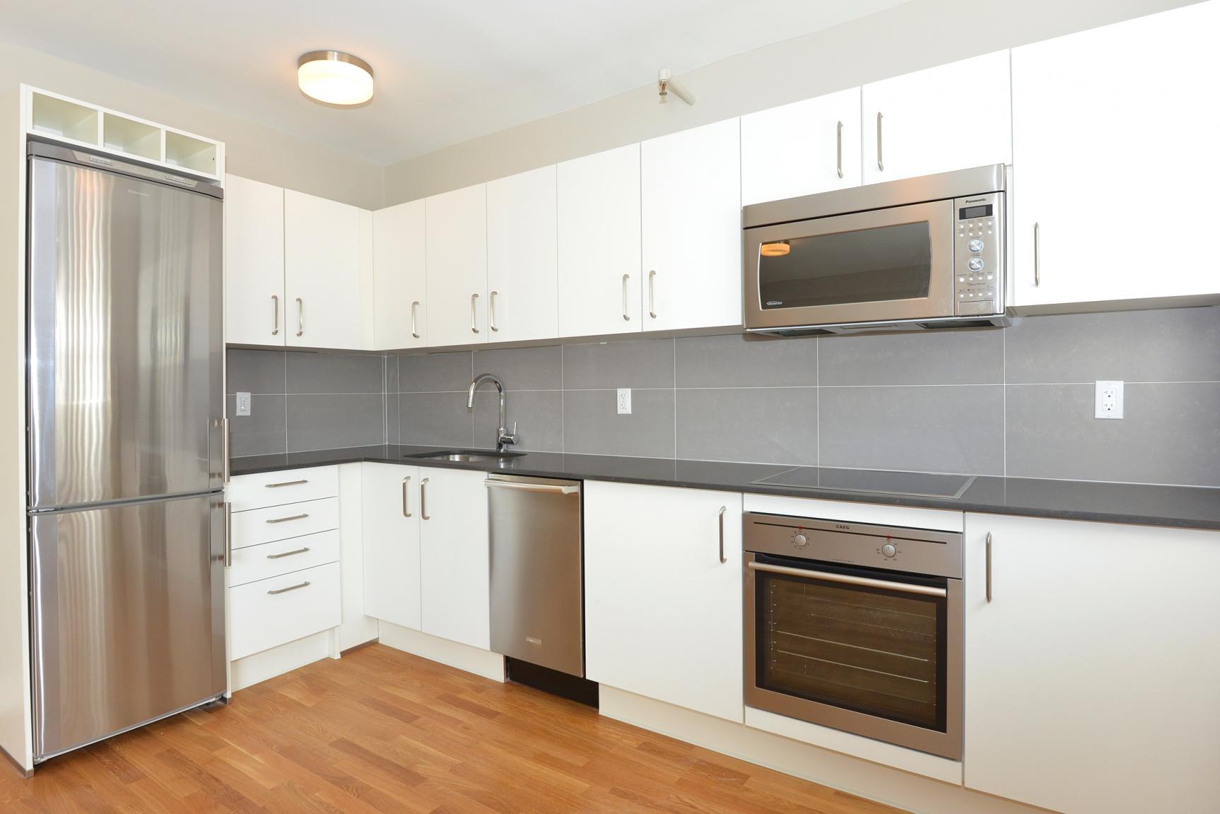 Studio Apartment Yonge And Eglinton yonge-eglinton toronto apartments for rent and rentals - walk score Studio Apartment Yonge And Eglinton yonge-eglinton toronto apartments for rent and rentals - walk score
