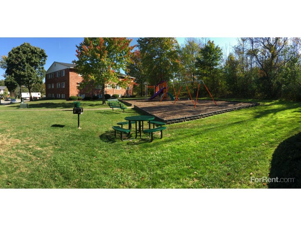 huntington woods Welcome to huntington woods our rental community in bristol, ct offers 1 - 3 bed apartments you'll love to call home. huntington woods Welcome to huntington woods our rental community in bristol, ct offers 1 - 3 bed apartments you'll love to call home.