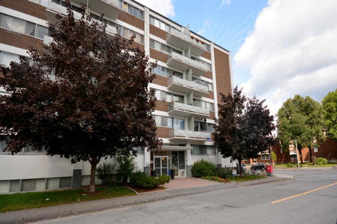 Clarenceview Apartments 345 347 Clarence St Ottawa On Walk Score Clarenceview Apartments 345 347 Clarence St Photo 1