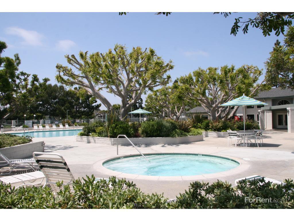 Harbor Village Apartments, Costa Mesa CA Walk Score