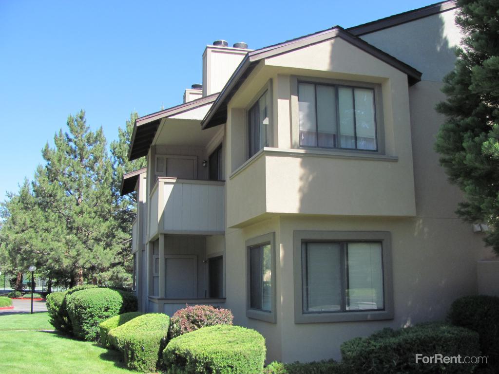 Redfield Ridge Apartments