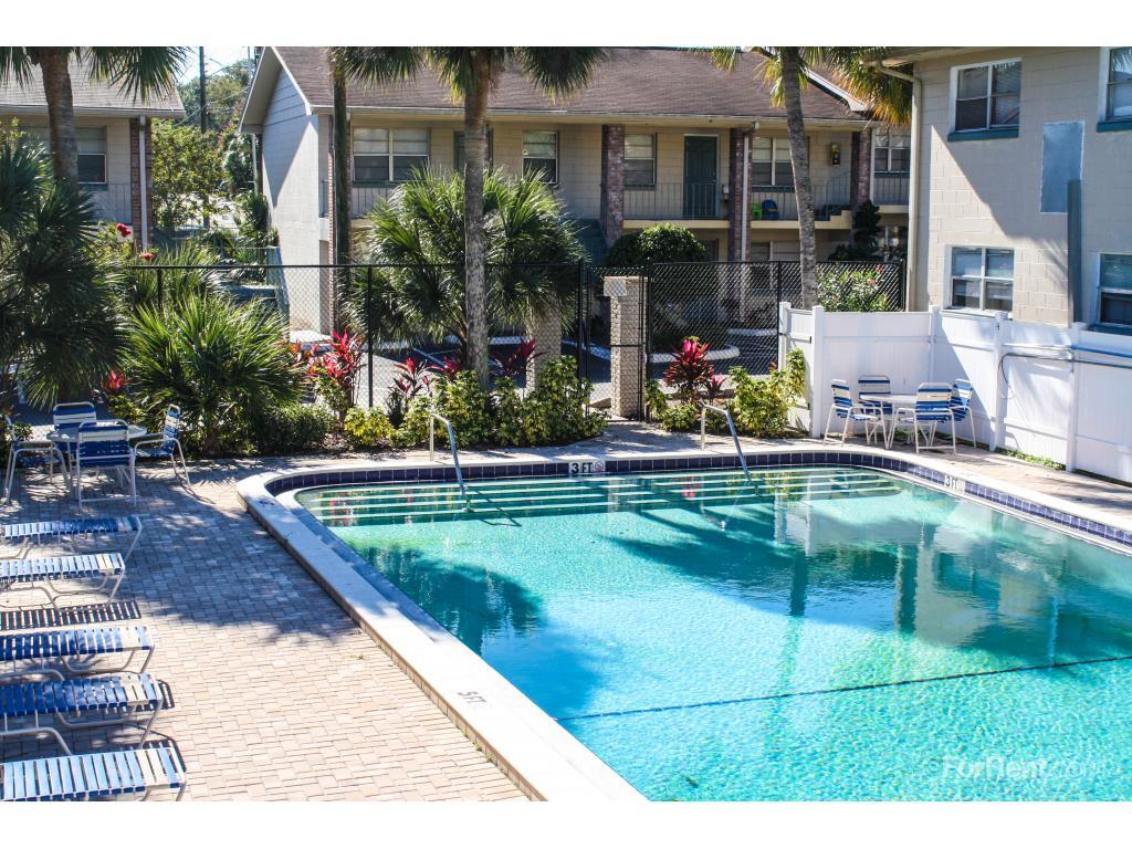 Avesta Lakeland Manor Apartments, Lakeland FL Walk Score