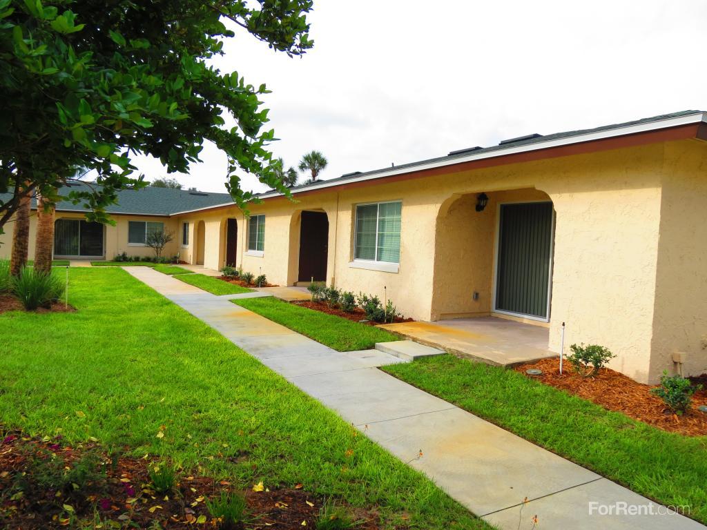 Emerald Villas Apartments, Pine Hills FL Walk Score