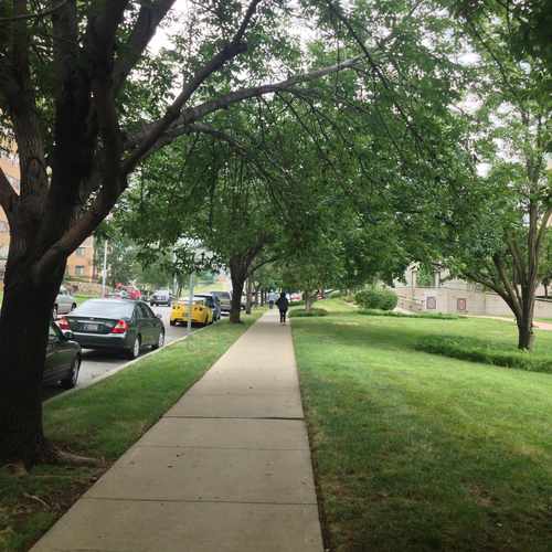 photo of Hanover Place at 3835 Main Street Kansas City MO 64111