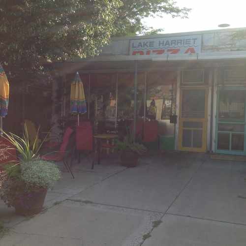 photo of Lake Harriet Pizza at 5026 Penn Ave S Minneapolis MN 55410