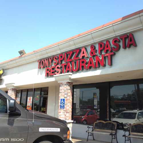 photo of Tony's Pizza & Pasta at 10233 East Northwest Highway Dallas TX 75238