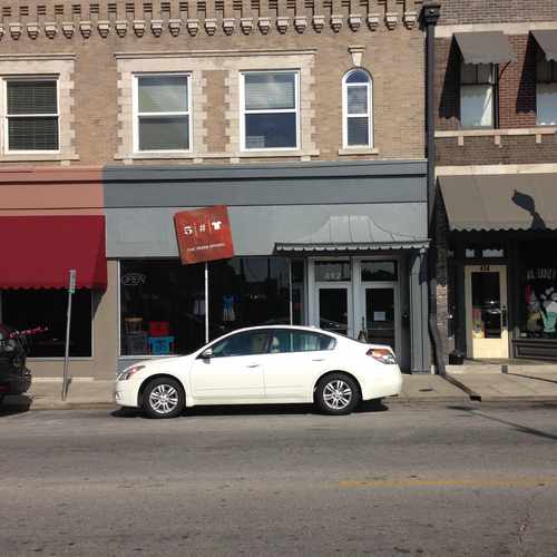 photo of Five Pound Apparel at 412 South Avenue Springfield MO 65806