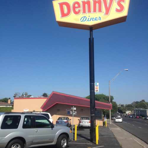 photo of Denny's at 5570 Pacific Coast Highway Long Beach CA 90804