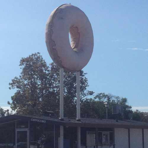 photo of Gladstone Donut House at 3490 East 7th Street Long Beach CA 90804