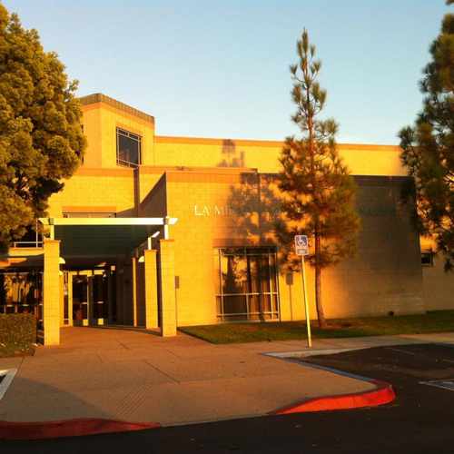 photo of La Mirada Community Gymnasium at 15119 Alicante Rd La Mirada CA 90638