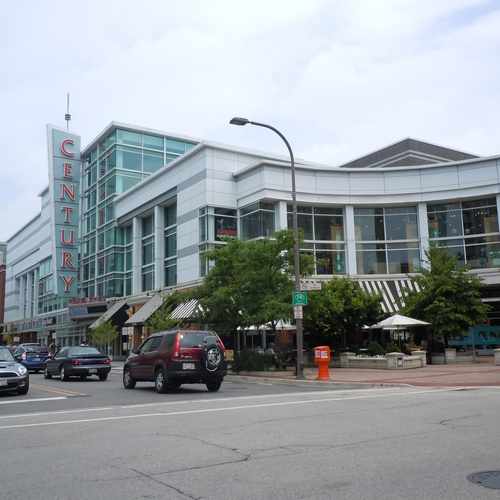 photo of Downtown Evanston at 820 Davis Street Evanston IL 60201