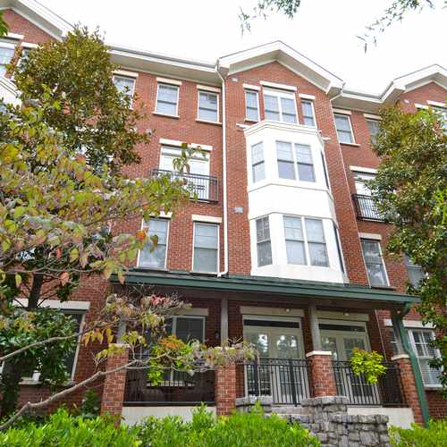 photo of The Dakota at 2870 Pharr Court South Northwest Atlanta GA 30305