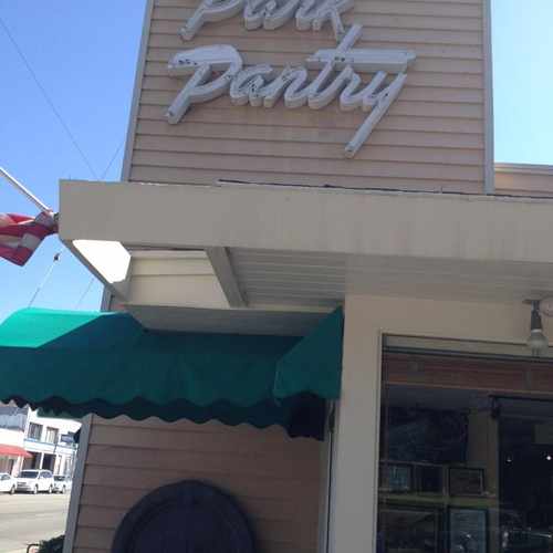photo of Park Pantry at 2104 East Broadway Long Beach CA 90803