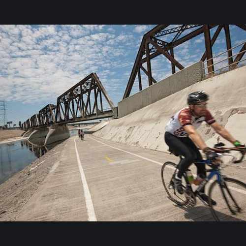 photo of LA River at 2696 Sunnynook Dr Los Angeles CA 90039