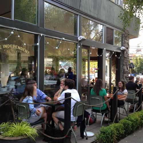 photo of The Independent Pizzeria at 4235 East Madison Street Seattle WA 98112