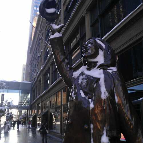 photo of Mary Tyler Moore Statue at 701 Nicollet Mall Minneapolis MN 55402