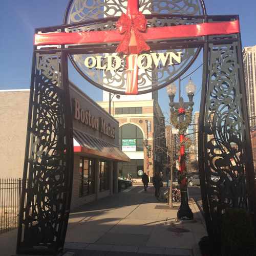 photo of Old Town Entrance at 1529 North Wells Street Chicago IL 60610
