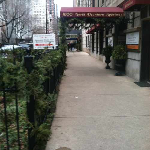 photo of 1260 N Dearborn Apartments at 1325-1365 North Dearborn Parkway Chicago IL 60610