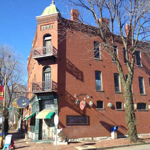 photo of Venice Cafe at 1903 Pestalozzi Street St. Louis MO 63118
