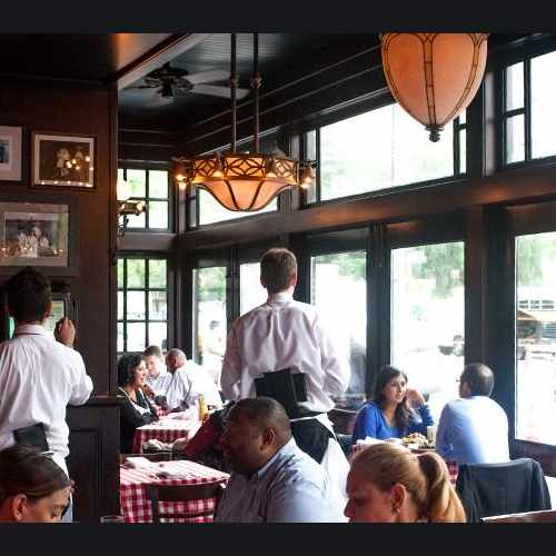 photo of PJ Clarke's at 44 West 63rd Street Chicago IL 60621