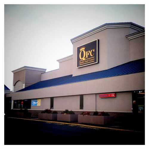 photo of QFC at 15800 Redmond Way Redmond WA 98052