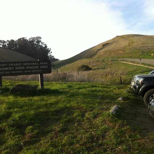 photo of Fairmont Ridge Staging Area at 2635 Fairmont Drive Castro Valley CA 94546