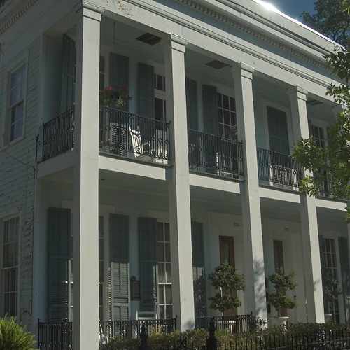 photo of Bed and Breakfast on the Point at 405 Delaronde Street New Orleans LA 70114