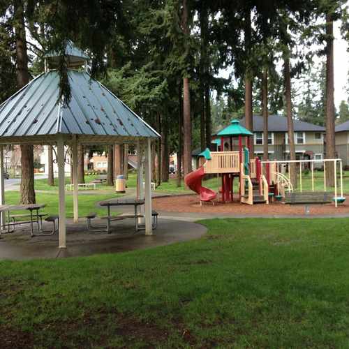 photo of Sunset Gardens Park at 18320 Northeast 98th Way Redmond WA 98052