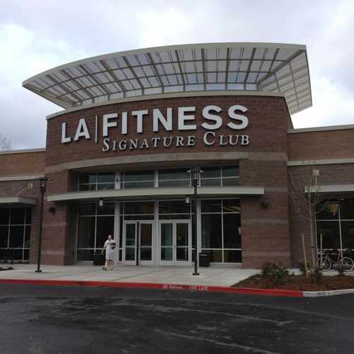photo of LA Fitness at 12135 Northeast 124th Street Kirkland WA 98034
