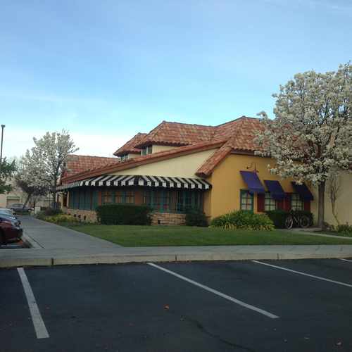 photo of Mimi's Cafe at 1200 El Paseo de Saratoga San Jose CA 95130