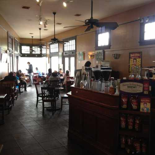 photo of CC'S Community Coffee House at 2800 Esplanade Avenue New Orleans LA 70119