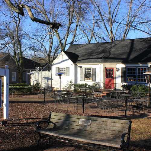 photo of Slate at 1132 Canton Street Roswell GA 30075