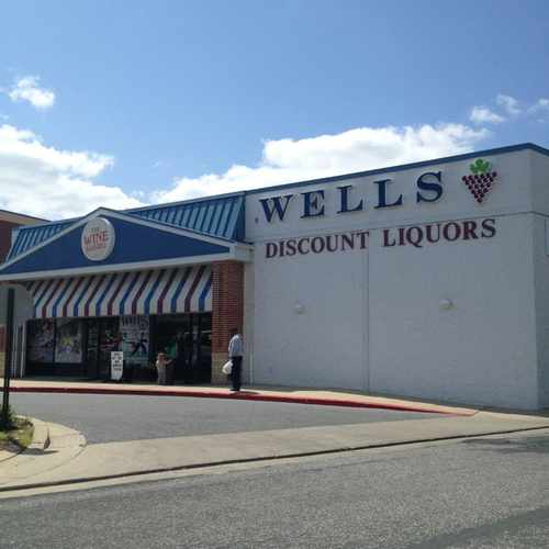 photo of Wells Discount Liquors at 6310 York Road Baltimore MD 21212