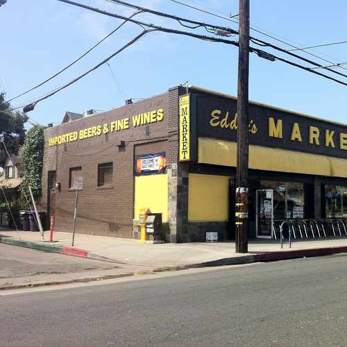 photo of Eddie's Mama Mias at 2444 East 4th Street Long Beach CA 90814