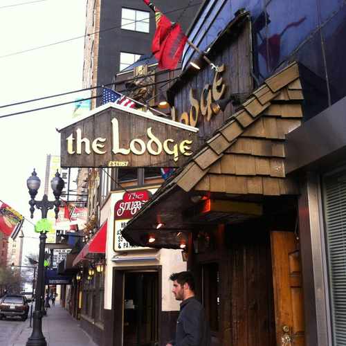photo of The Lodge at 1200 N Dearborn Pkwy Chicago IL 60610