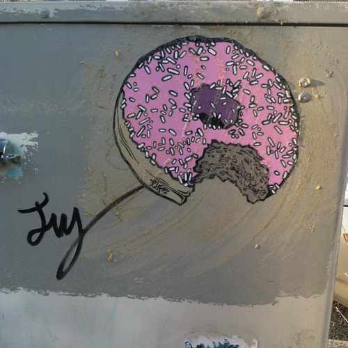 photo of Donut Tag On Electrical Box at 2609 Fremont Avenue South Minneapolis MN 55408
