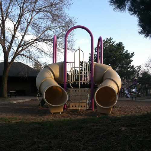 photo of Mueller Park at 2525 Dupont Avenue South Minneapolis MN 55405