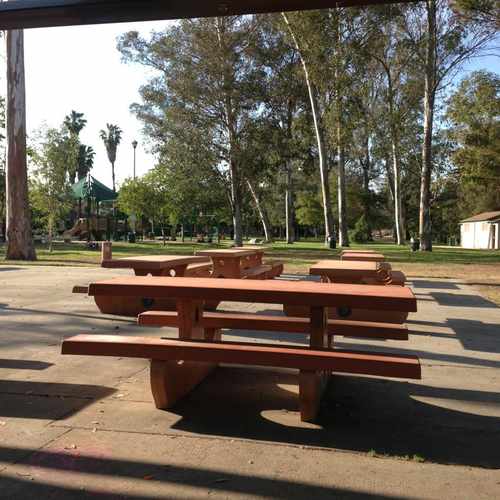 photo of North Hollywood Park at Hollywood Fwy Los Angeles CA 91601