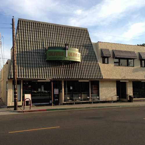 photo of Olives Gourmet Grocer at 3510 East Broadway Long Beach CA 90803