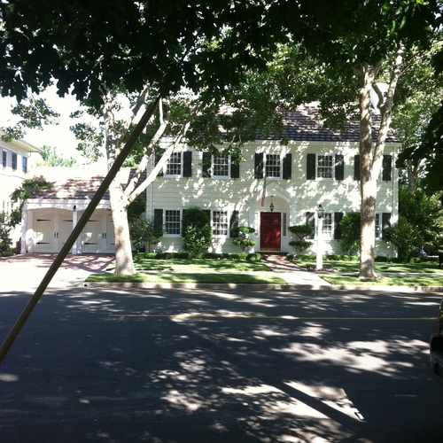 photo of Driver Mansion Inn at 2019 21st Street Sacramento CA 95818