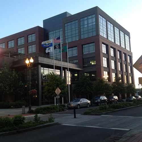 photo of City of Vancouver: Administration and Parks & Recreation Department at 415 E 6th St Vancouver WA 98660