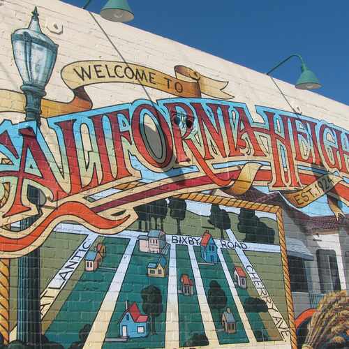 photo of Cal Heights Mural at 3400 Orange Avenue Long Beach CA 90807
