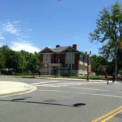 photo of Arlington Arts Center at 3550 Wilson Boulevard Arlington VA 22201