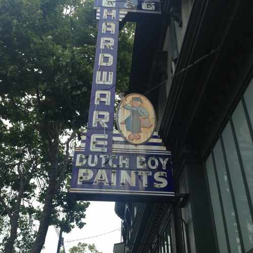 photo of Scout at 5026 Telegraph Avenue Oakland CA 94609