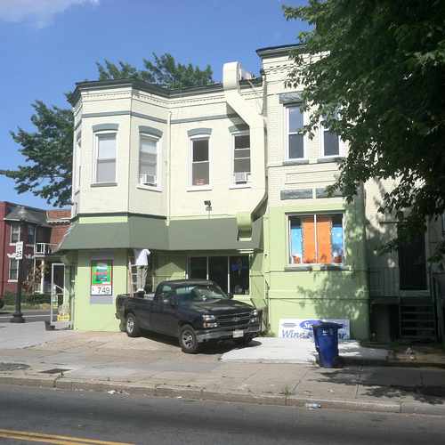 photo of Sunset Liquors at 1627 1st Street Northwest Washington DC 20001